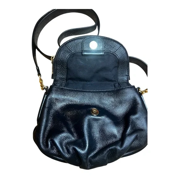 Marc Jacobs Natasha Crossbody Black Leather Gold Accents Purse Shoulder Bag - Picture 3 of 16